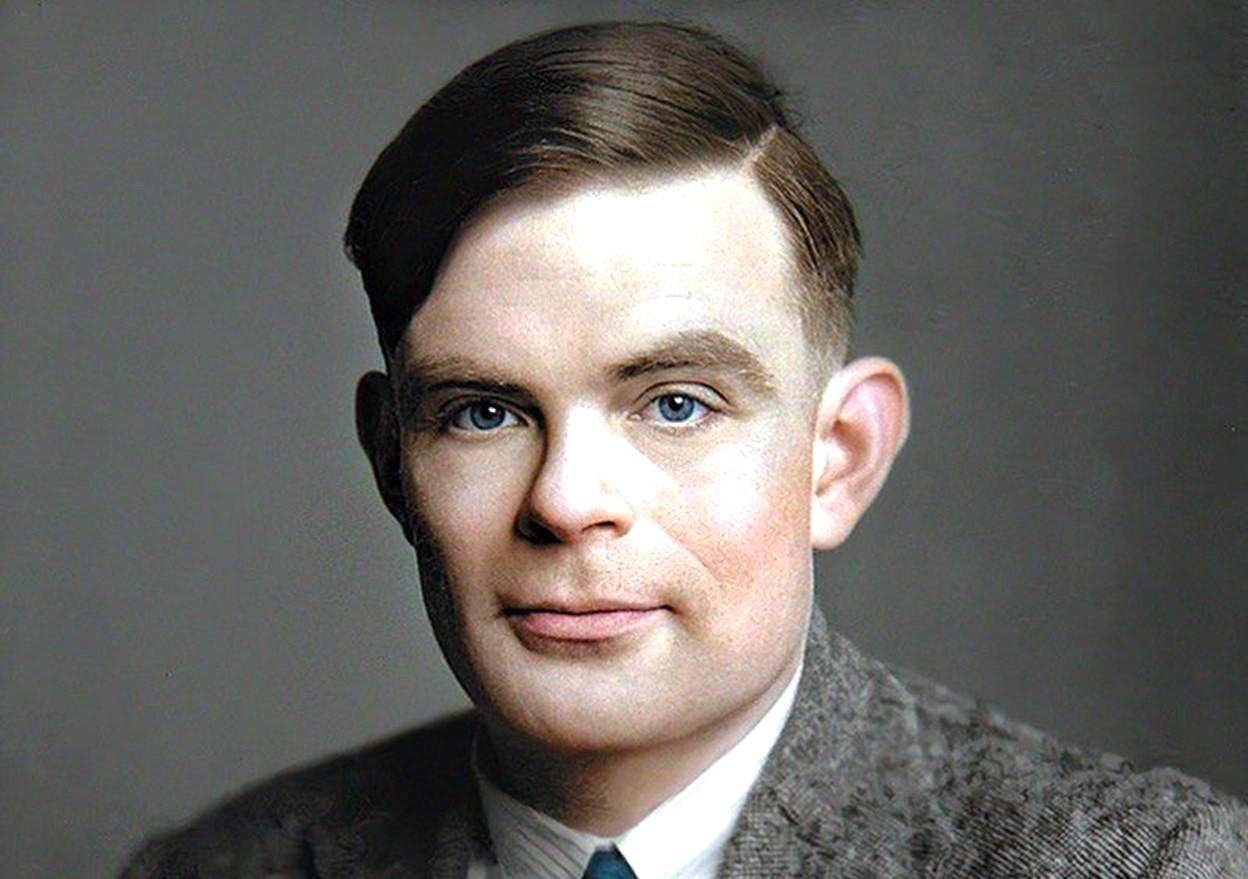 17 Astonishing Facts About Alan Turing 