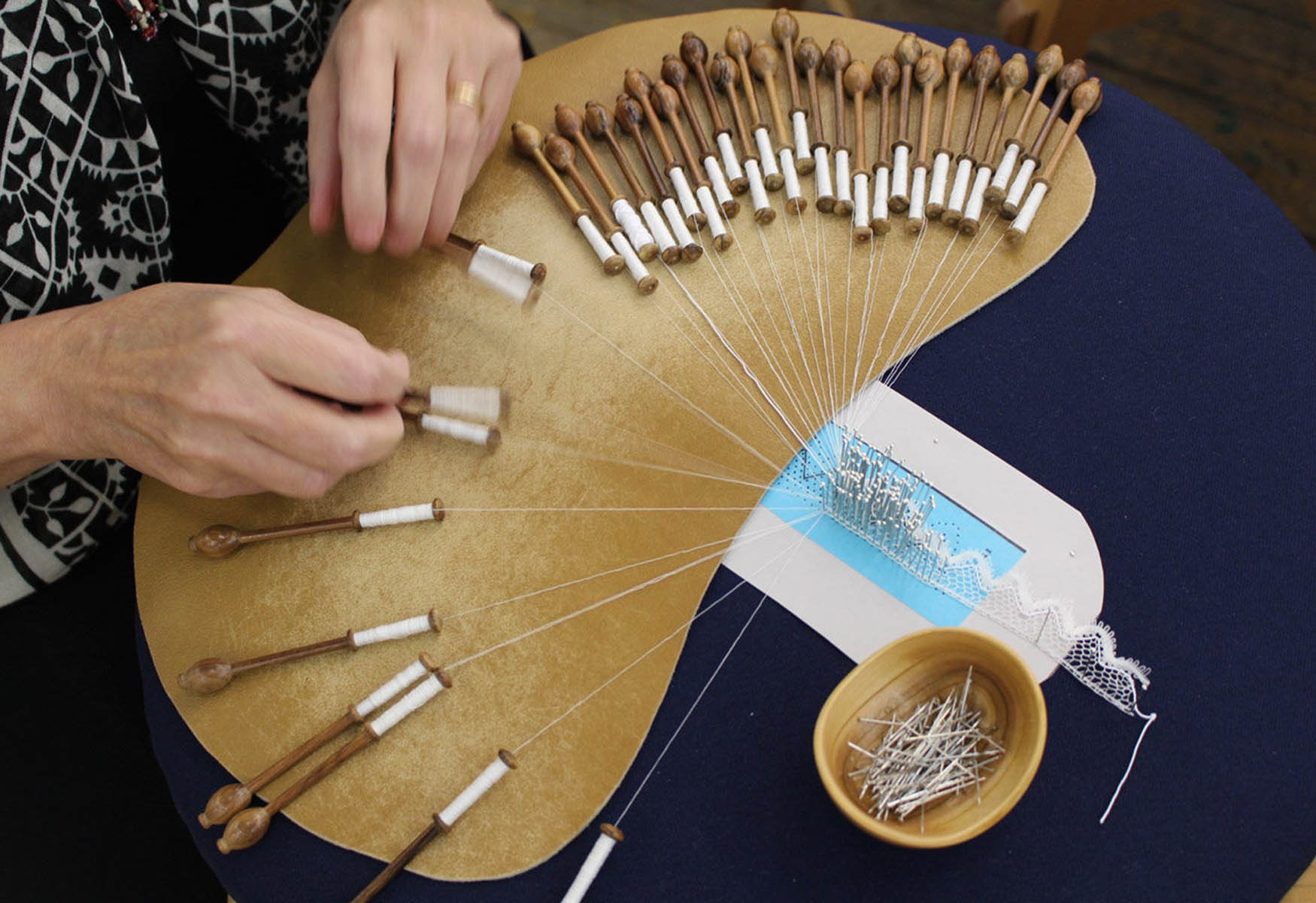 17-captivating-facts-about-bobbin-lace-making