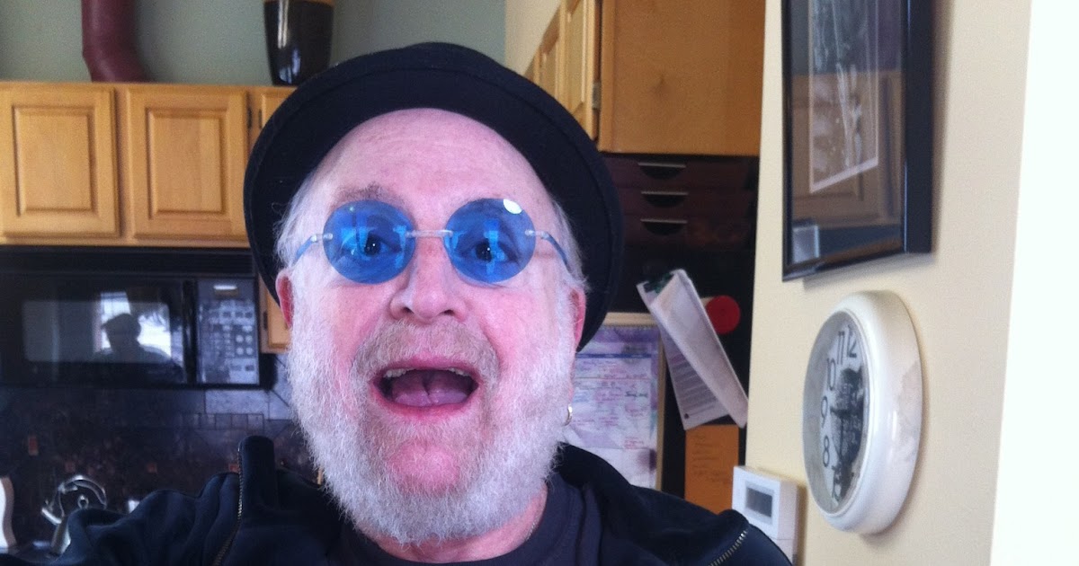 17 Captivating Facts About Howard Kaylan
