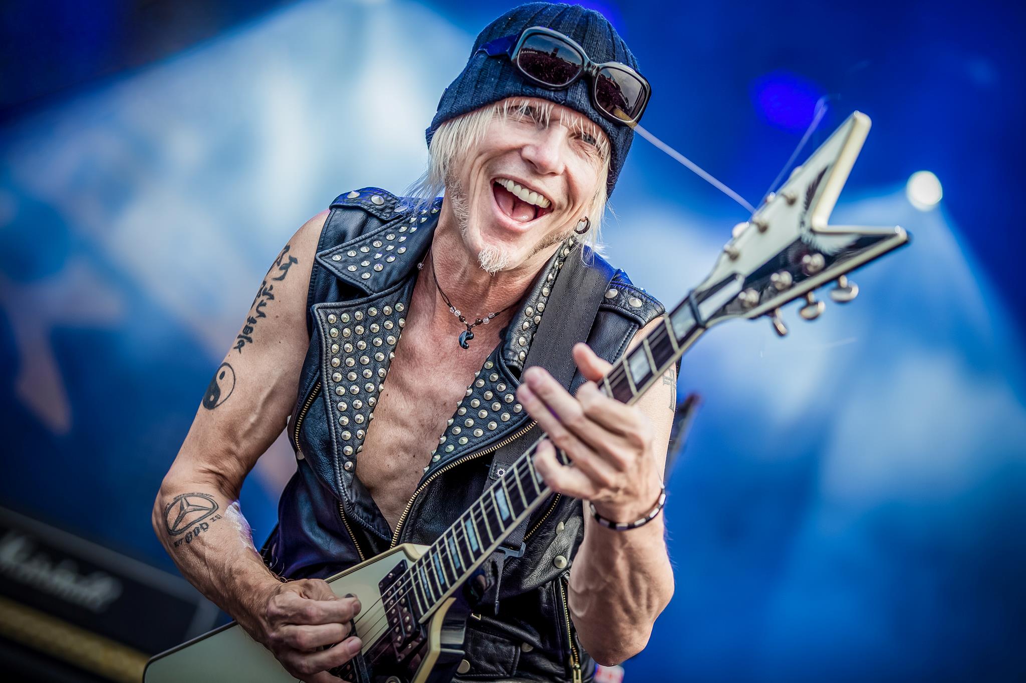 17-extraordinary-facts-about-michael-schenker