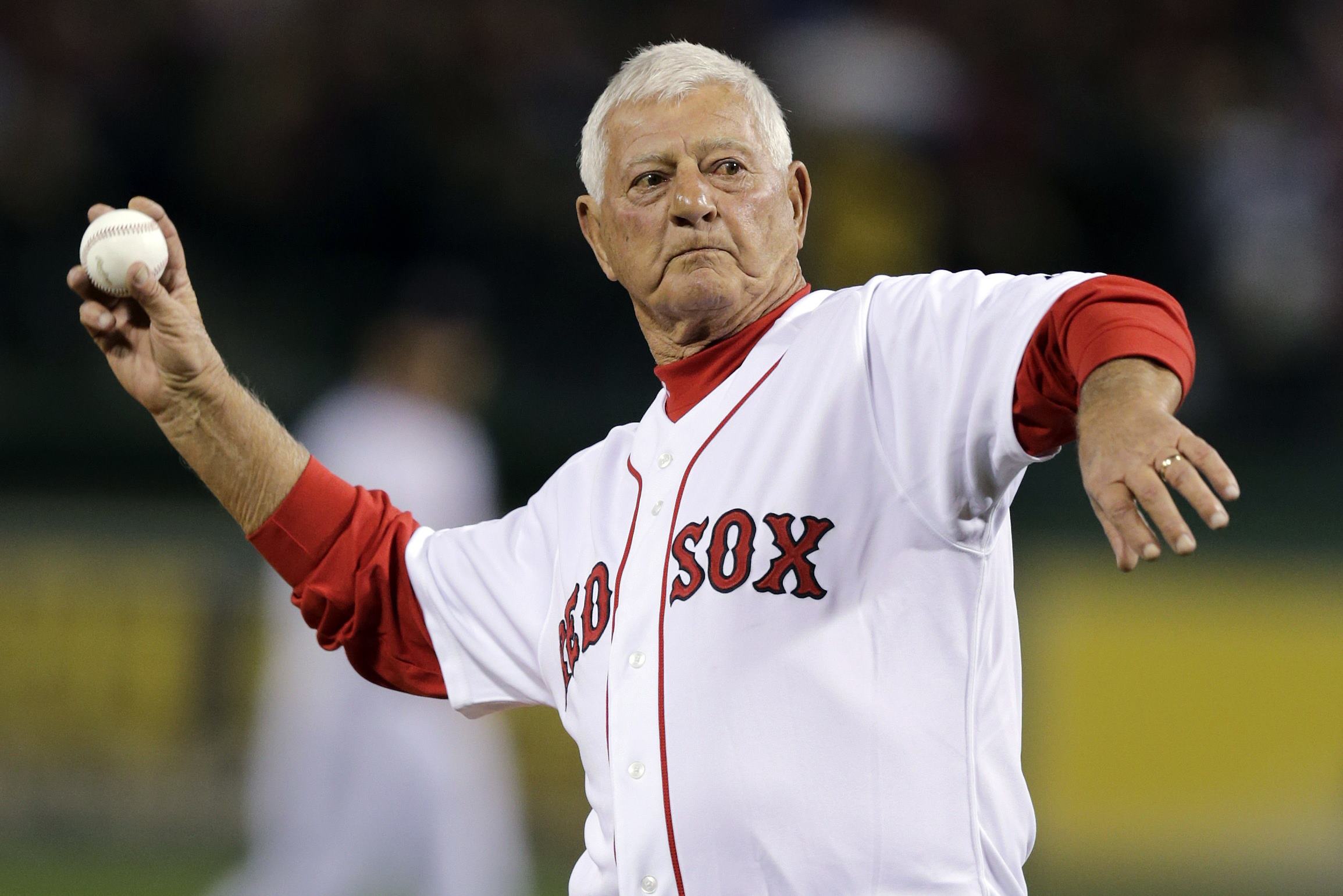 Red Sox will unveil Carl Yastrzemski statue on Sept. 22 