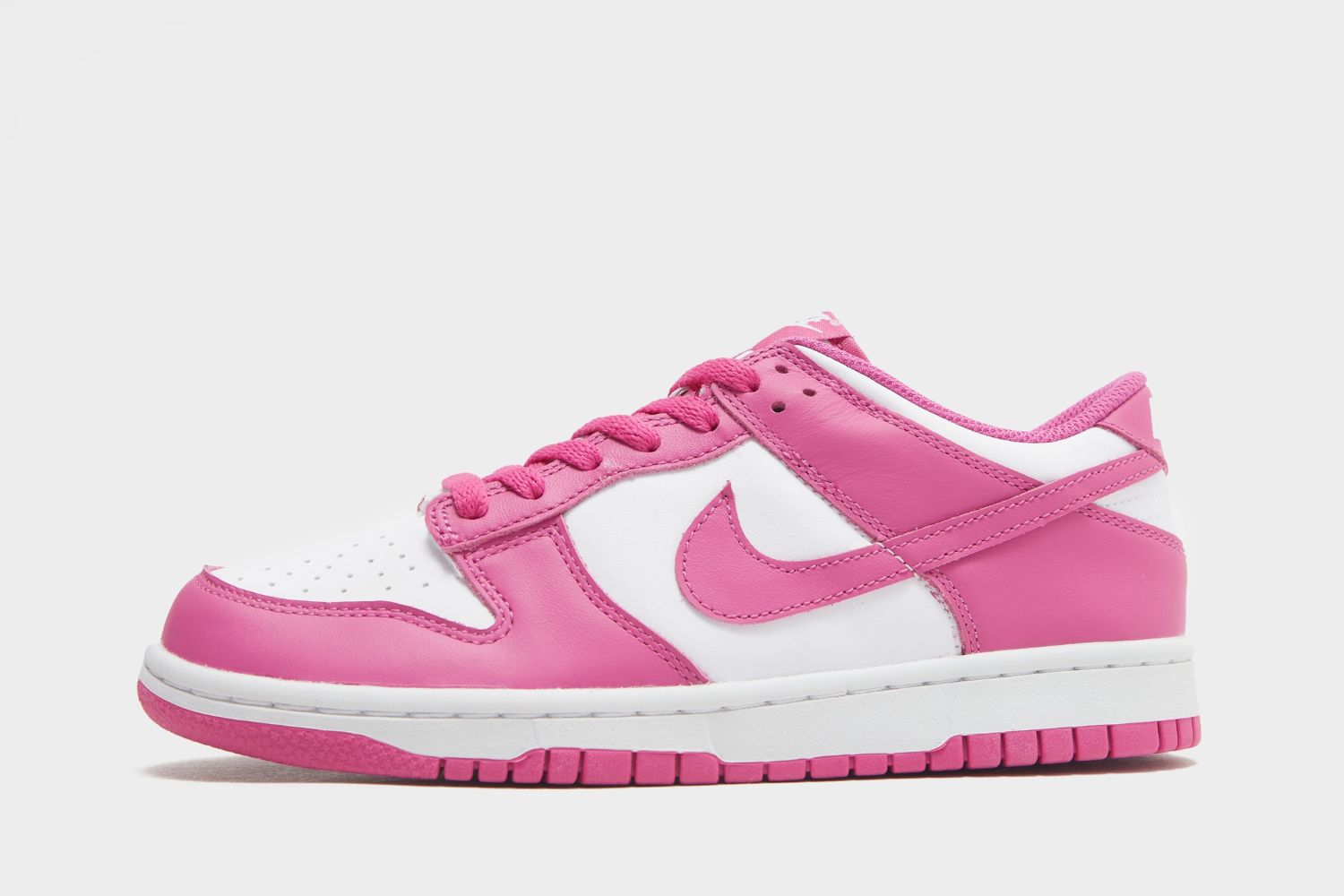 18-astounding-facts-about-pink-nikes