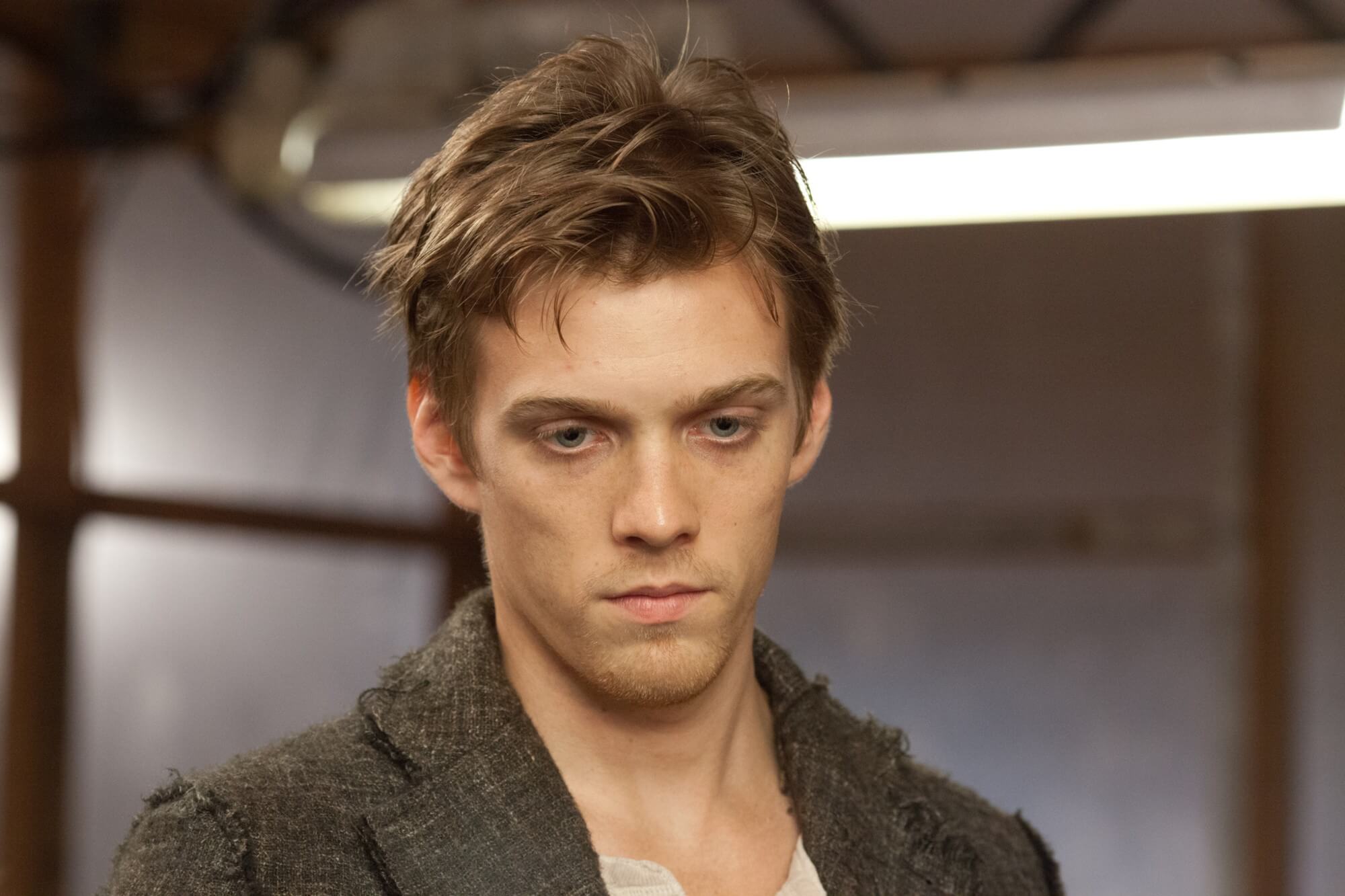 18-captivating-facts-about-jake-abel
