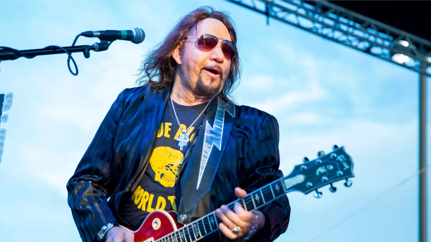 18-enigmatic-facts-about-ace-frehley
