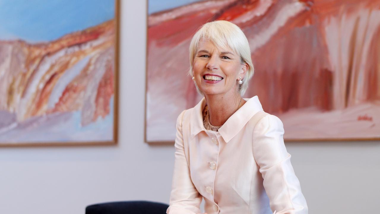18 Extraordinary Facts About Gail Kelly - Facts.net