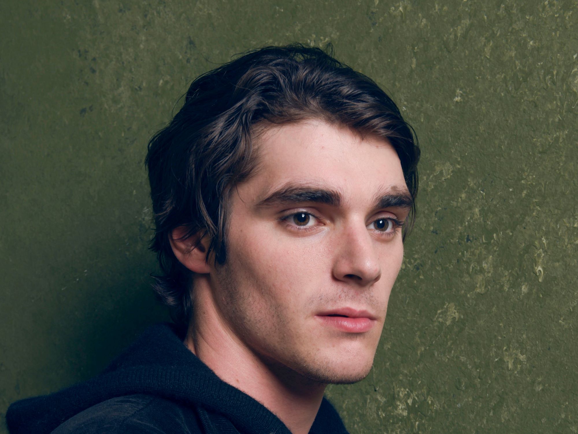 Rj Mitte Health Condition Is He Autistic Or Not Character Analysis Explored News Around