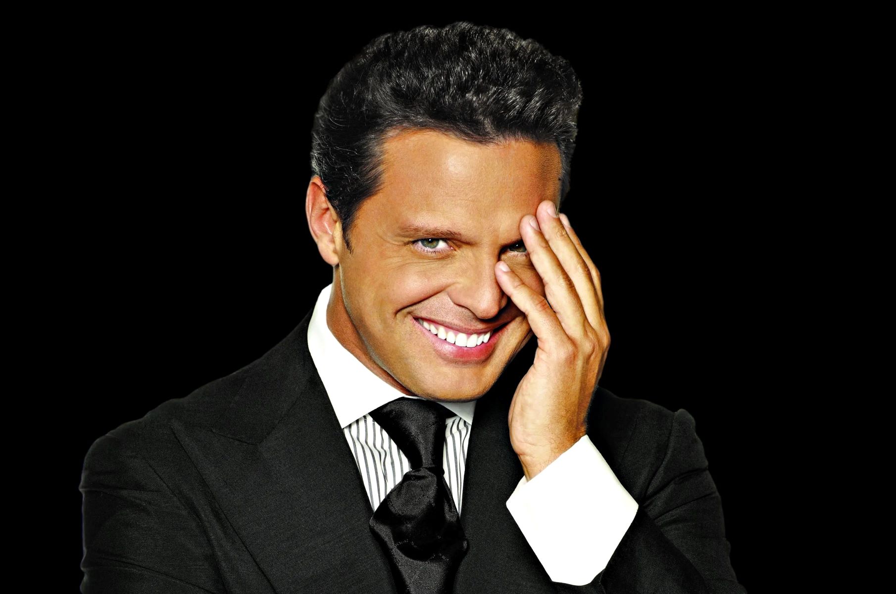 19 Captivating Facts About Luis Miguel - Facts.net