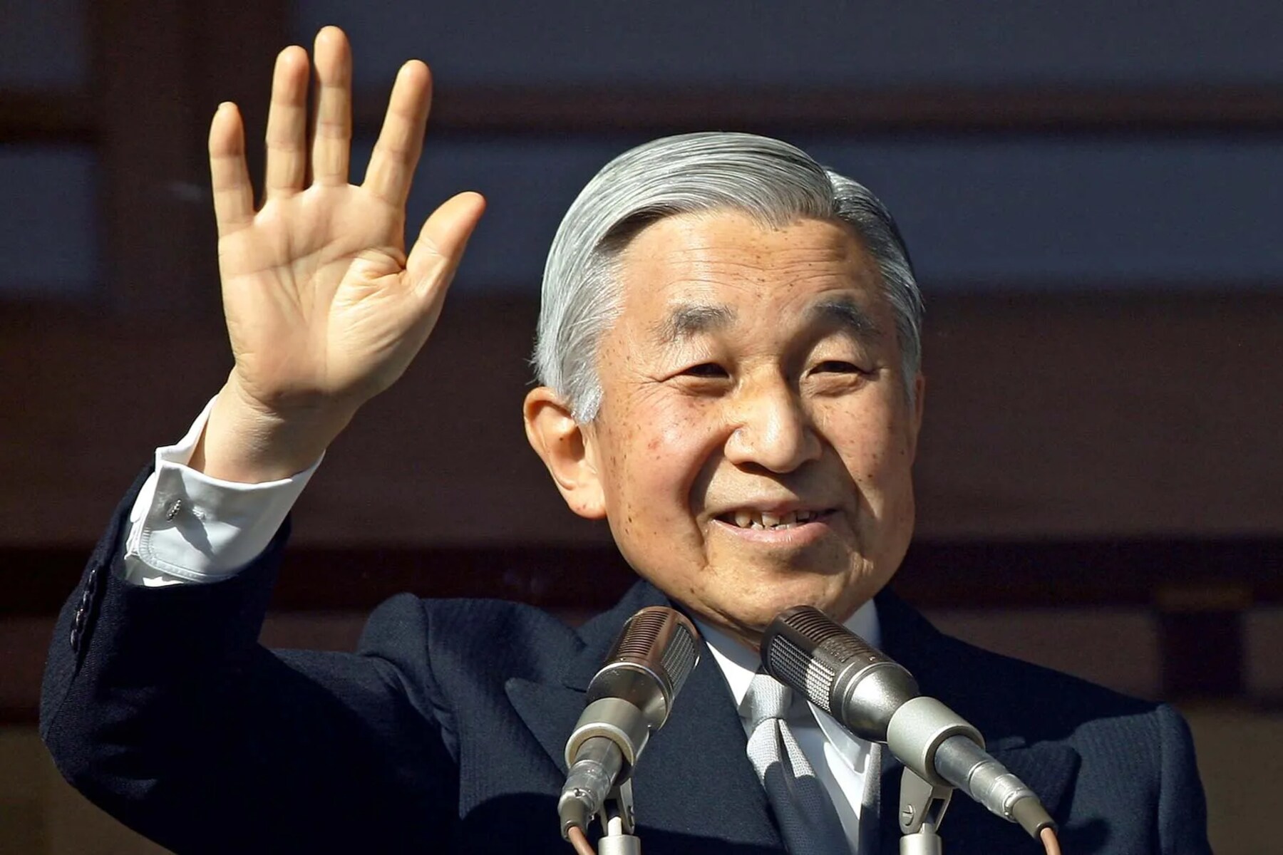 19-enigmatic-facts-about-akihito