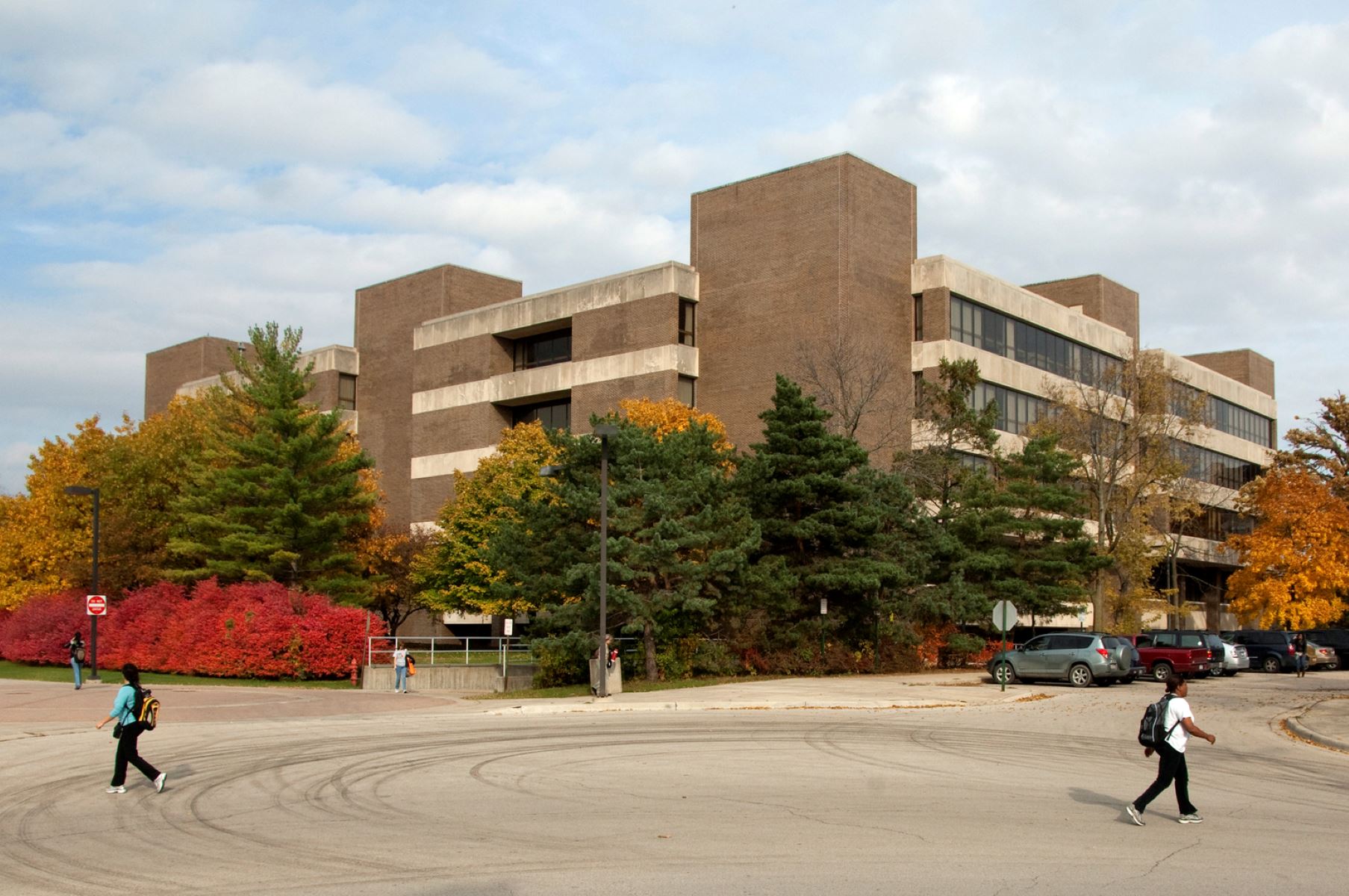 19 Fascinating Facts About Founders Memorial Library