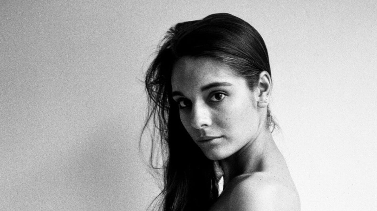 19-intriguing-facts-about-caitlin-stasey