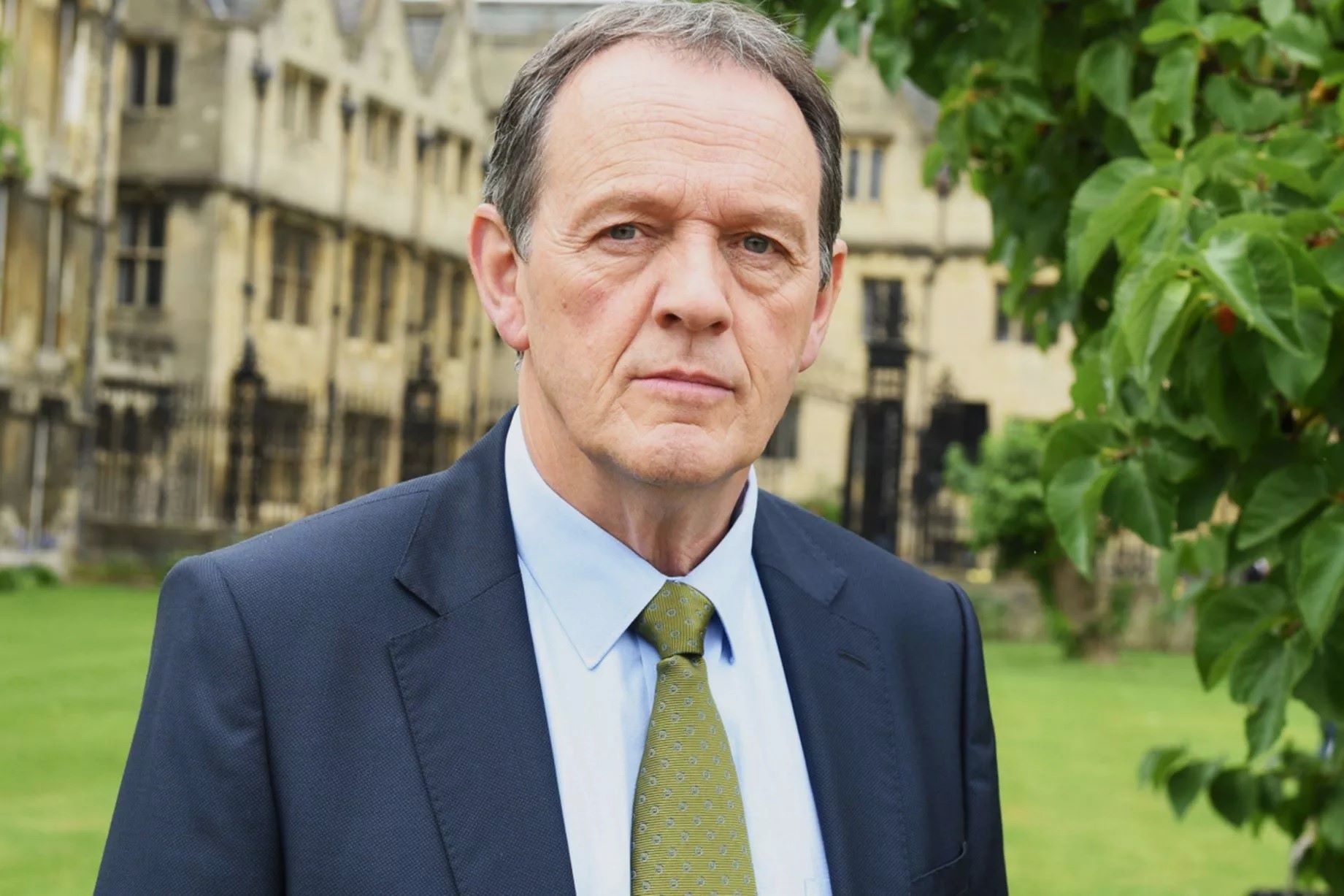 20-astonishing-facts-about-kevin-whately