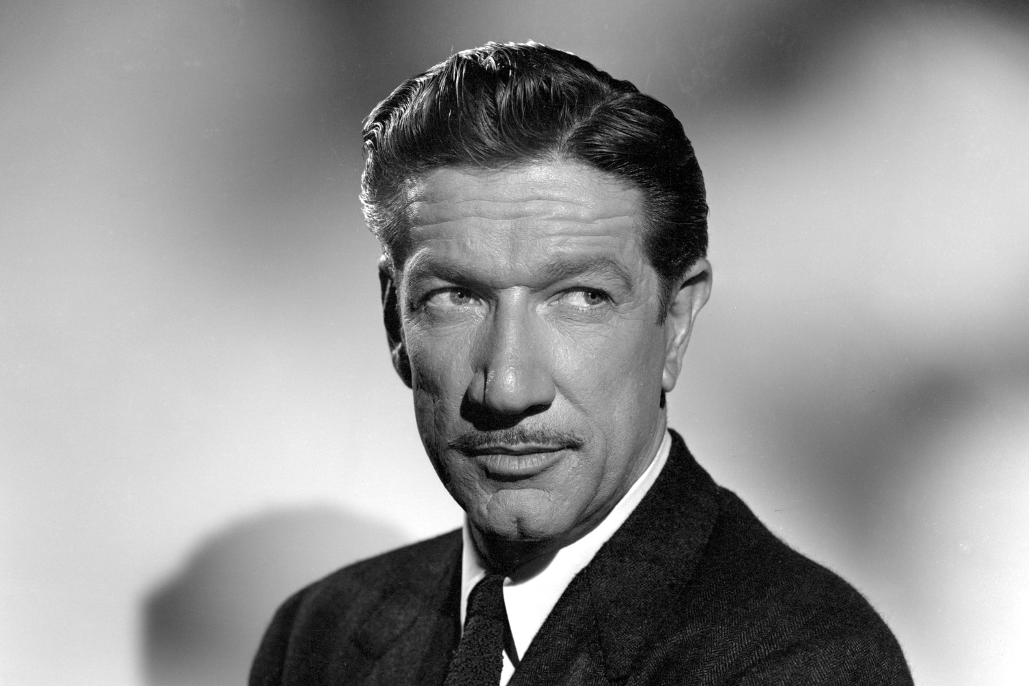 20-astonishing-facts-about-richard-boone