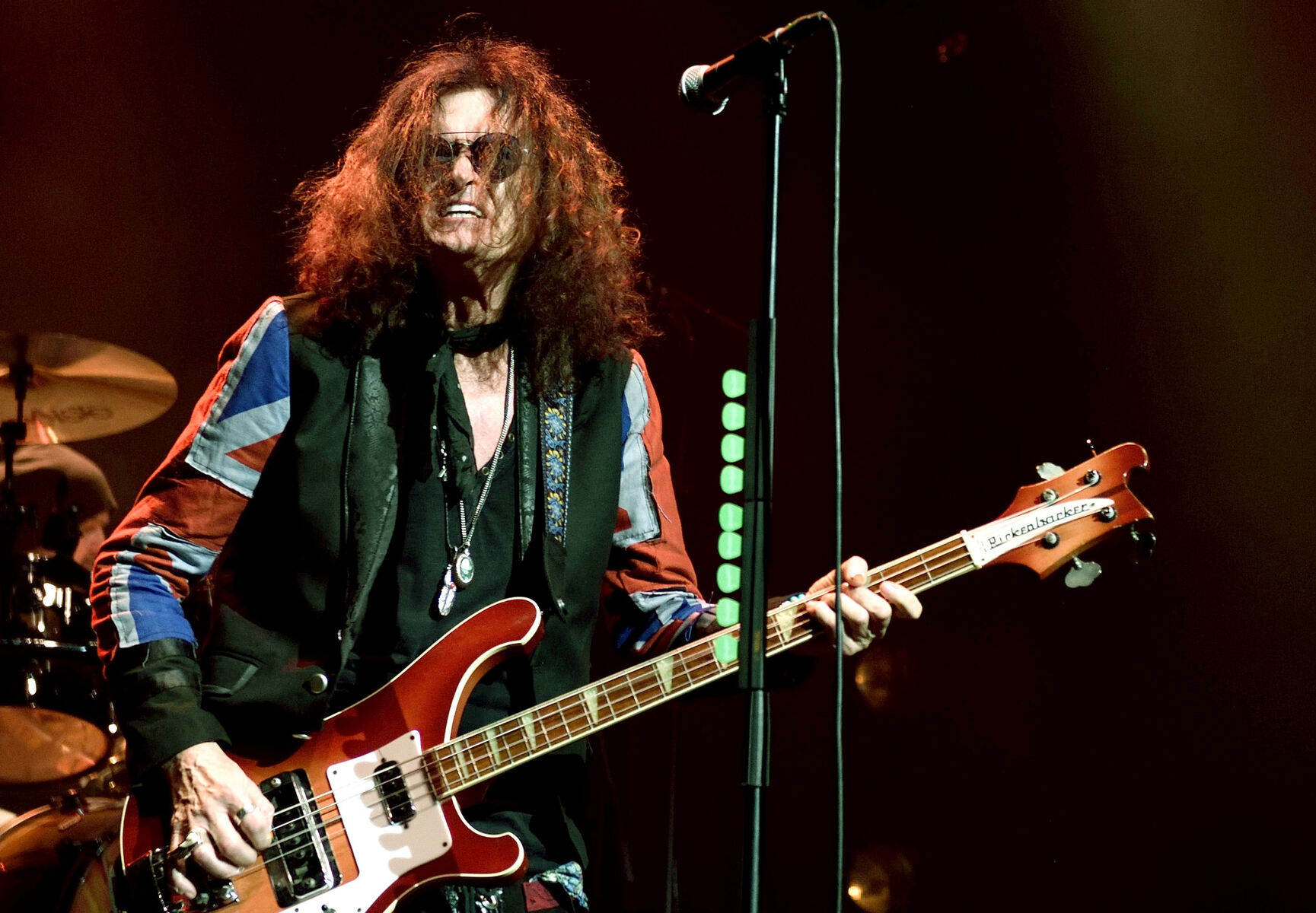 20-extraordinary-facts-about-glenn-hughes