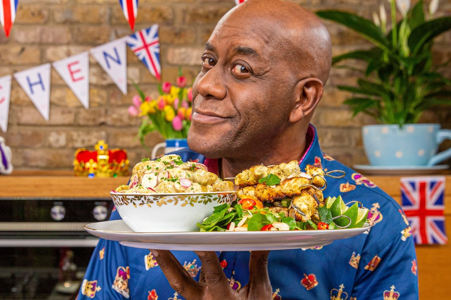 20-fascinating-facts-about-ainsley-harriott
