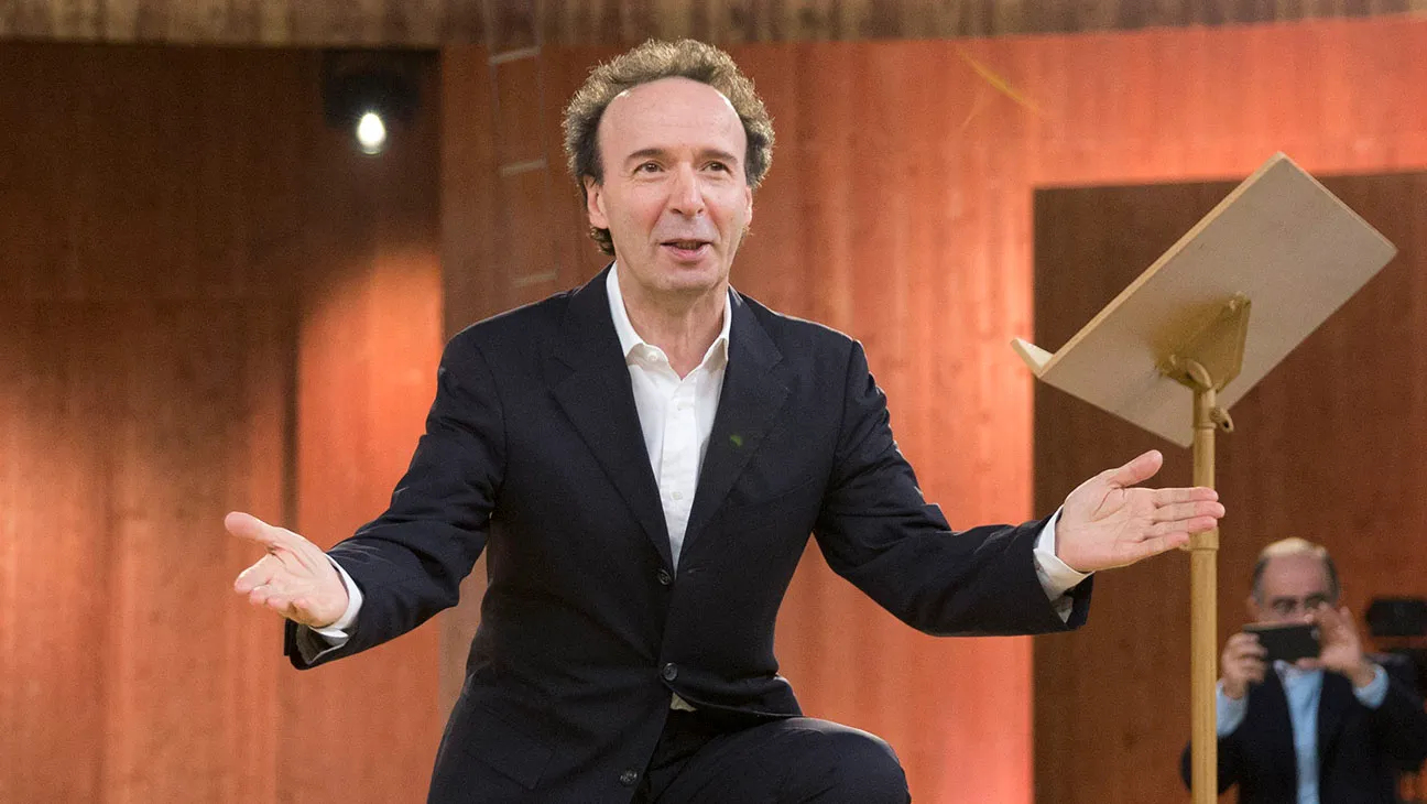 20-intriguing-facts-about-roberto-benigni