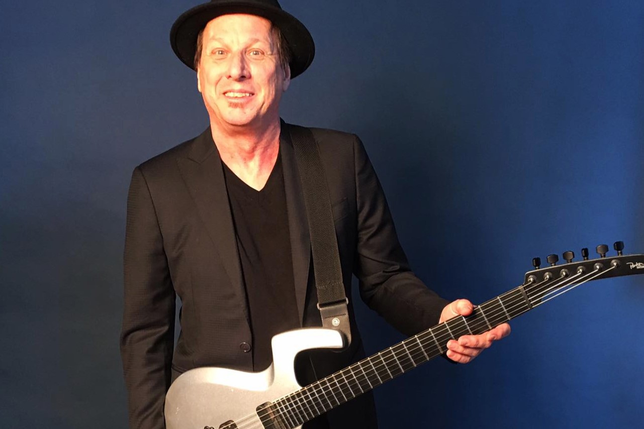 20-surprising-facts-about-adrian-belew