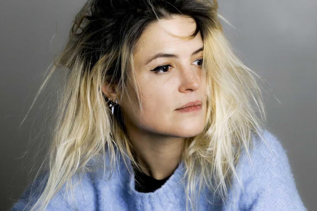 21-astounding-facts-about-alison-mosshart