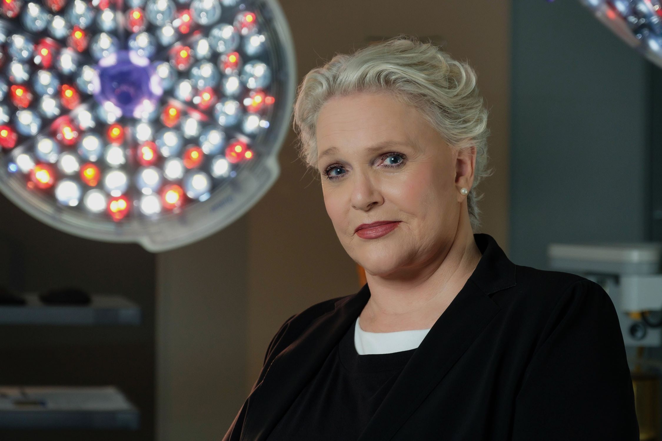 21-astounding-facts-about-sharon-gless