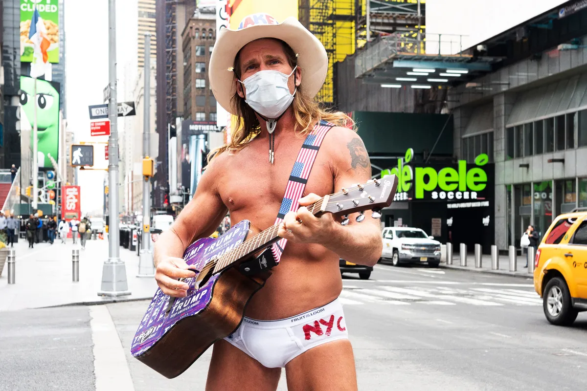 21-intriguing-facts-about-naked-cowboy