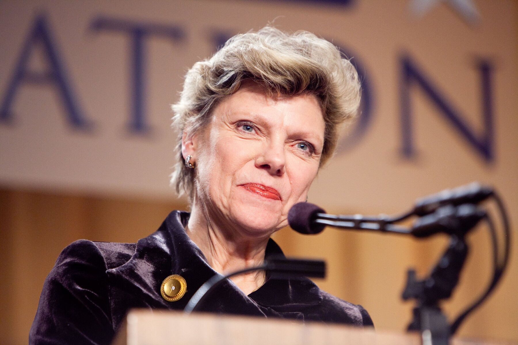 21-mind-blowing-facts-about-cokie-roberts