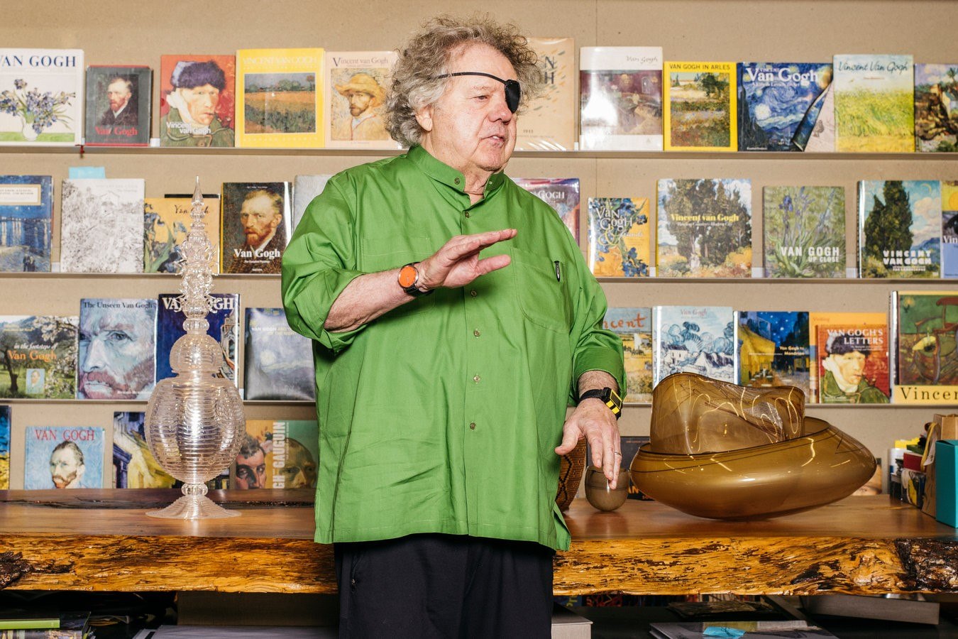 21 Surprising Facts About Dale Chihuly - Facts.net