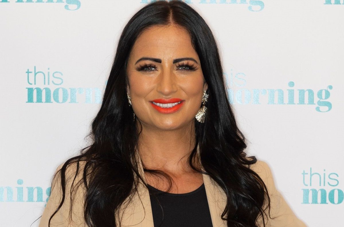 21 Unbelievable Facts About Chantelle Houghton - Facts.net