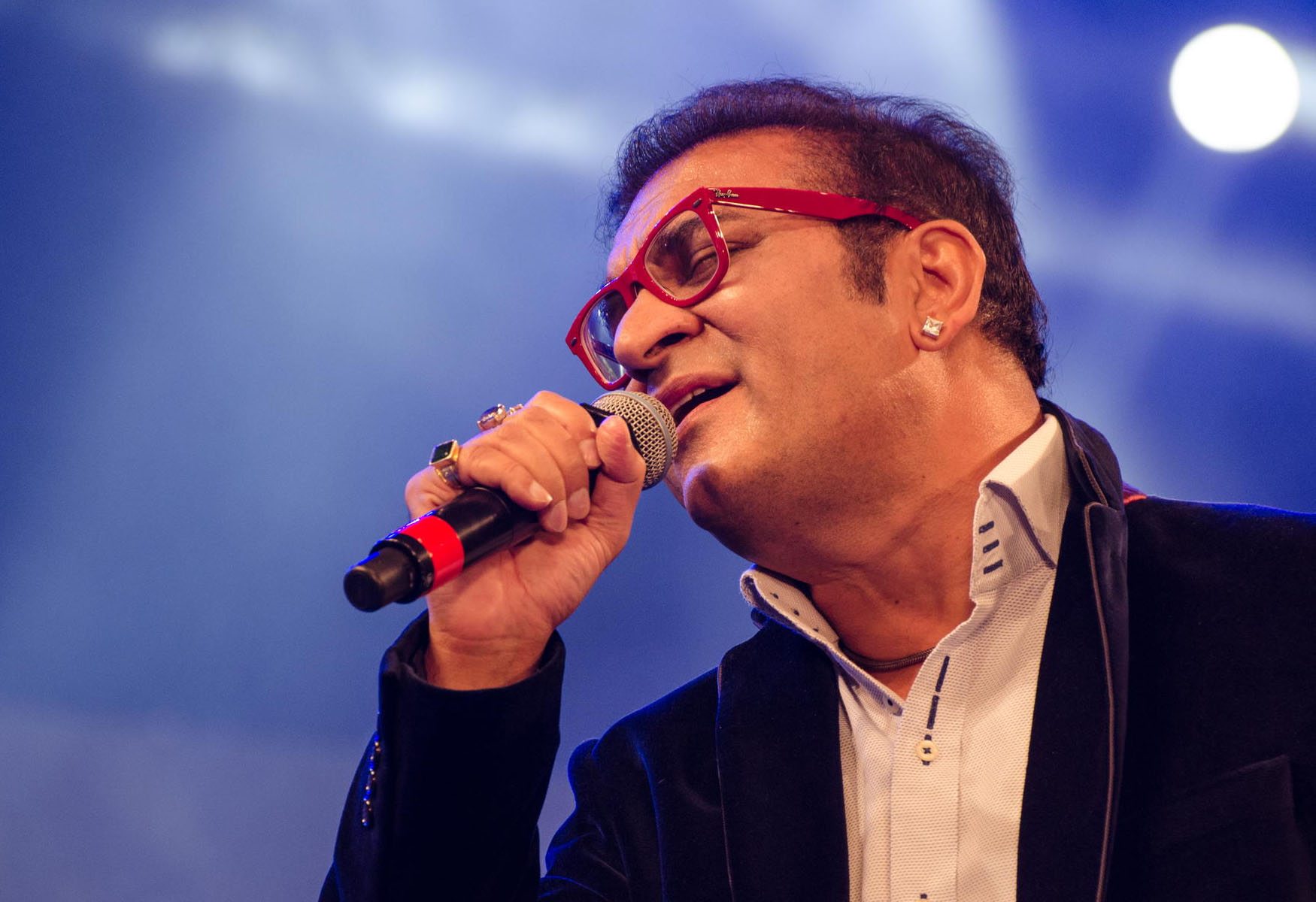 22-fascinating-facts-about-abhijeet-bhattacharya