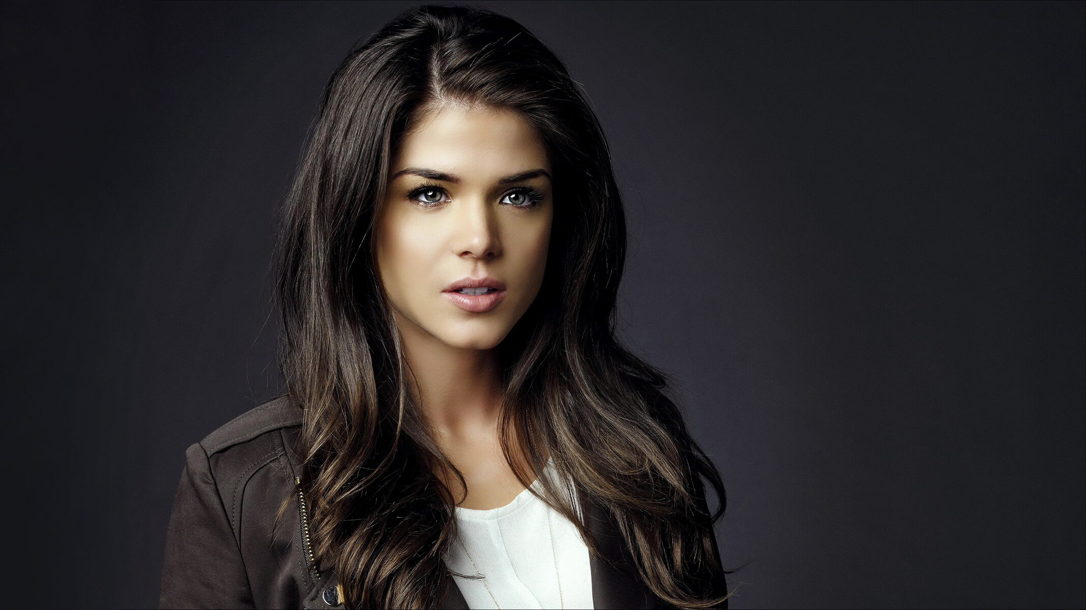 22-fascinating-facts-about-marie-avgeropoulos