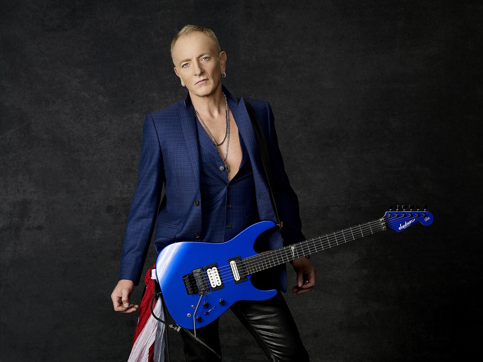 22 Intriguing Facts About Phil Collen - Facts.net