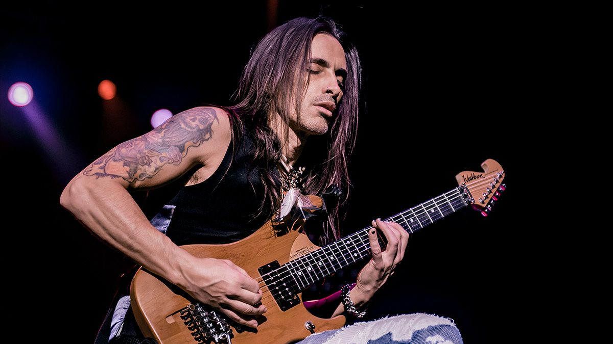 22-mind-blowing-facts-about-nuno-bettencourt