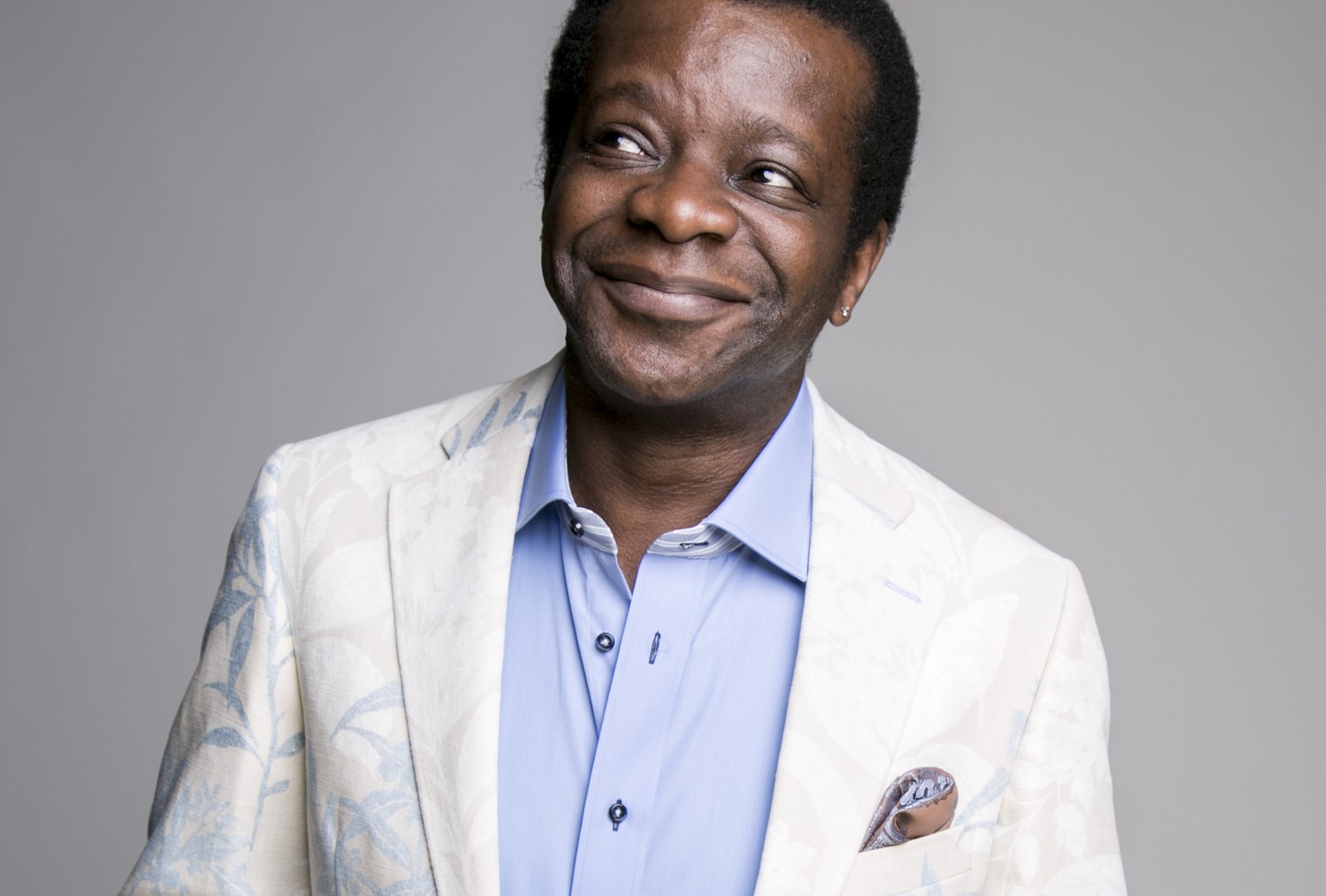 23-enigmatic-facts-about-stephen-k-amos