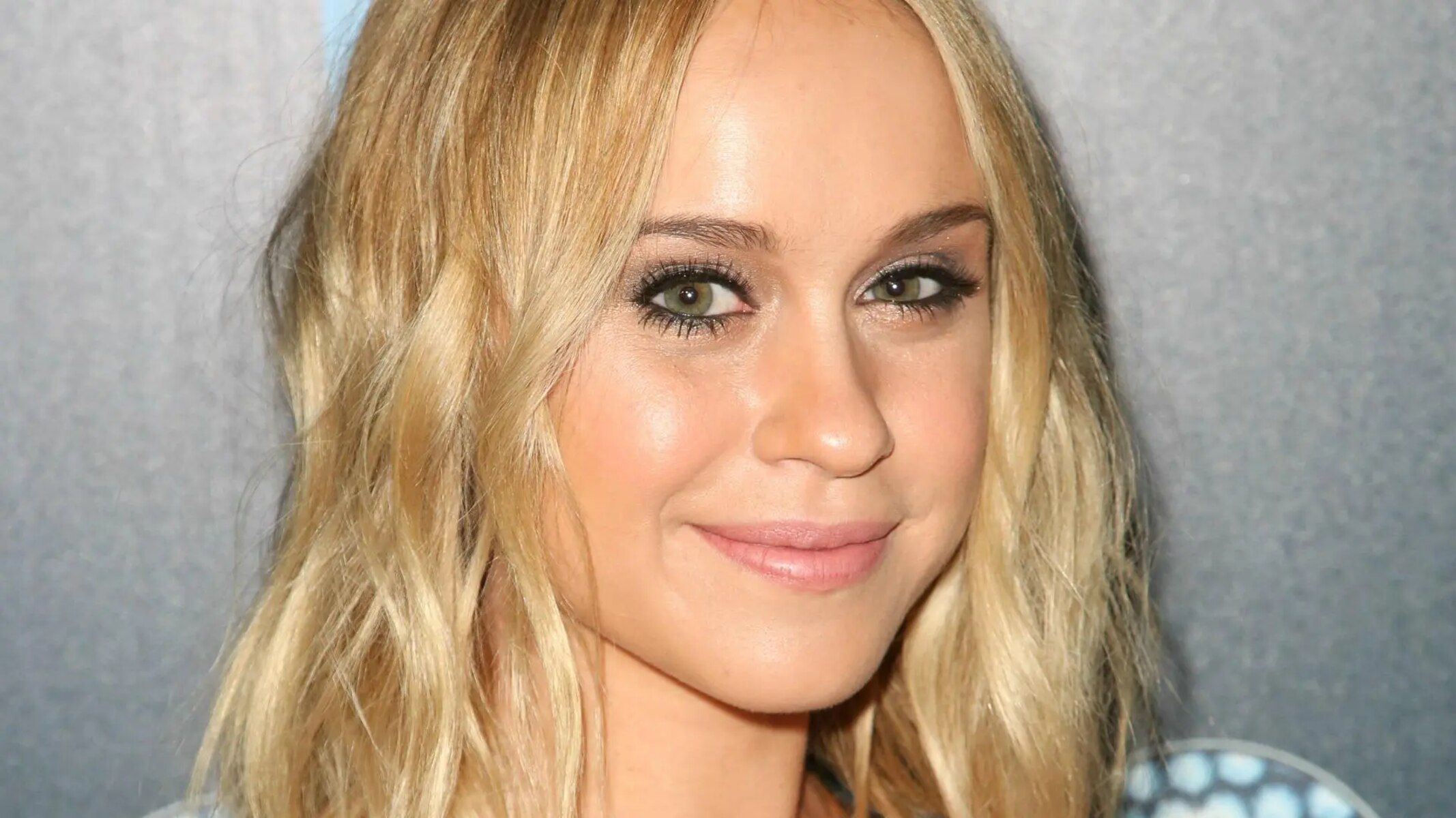 24-captivating-facts-about-becca-tobin