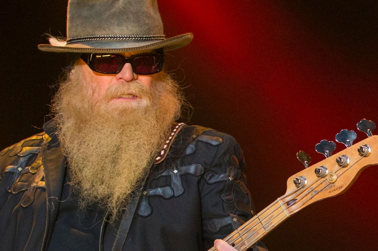 24-captivating-facts-about-dusty-hill