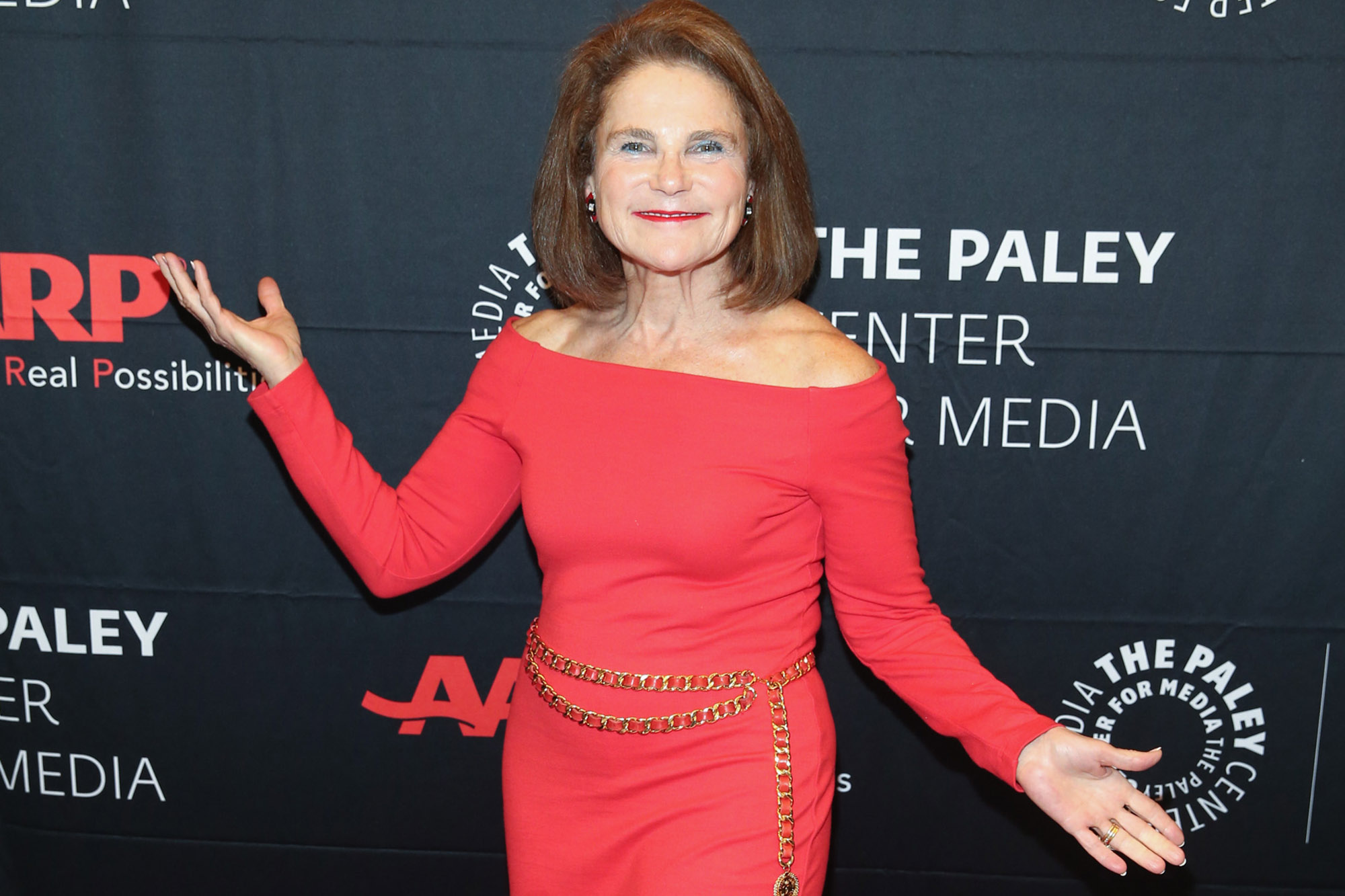 24-extraordinary-facts-about-tovah-feldshuh
