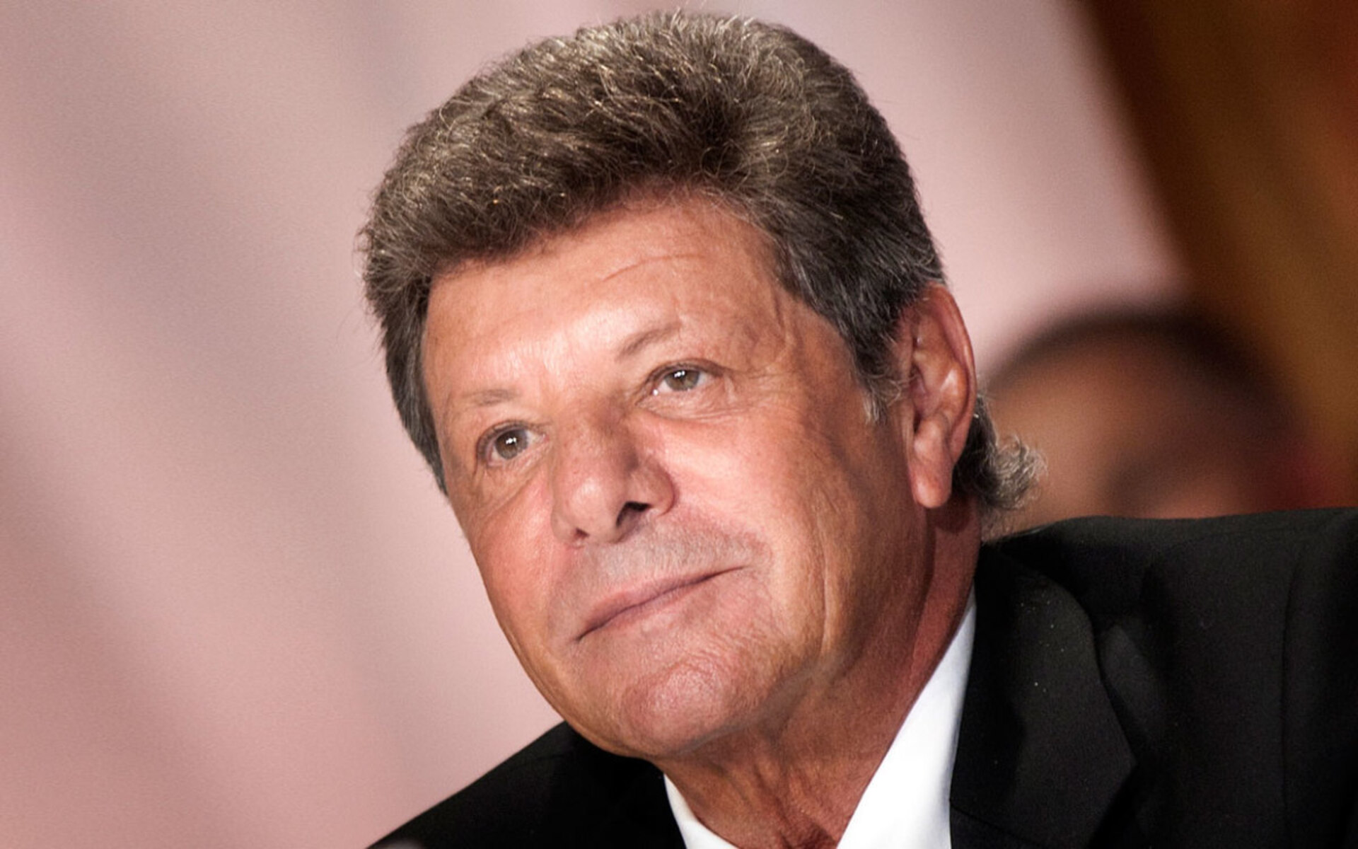 25-astonishing-facts-about-frankie-avalon