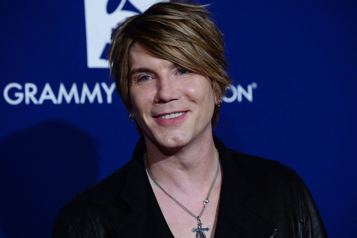 25-enigmatic-facts-about-johnny-rzeznik