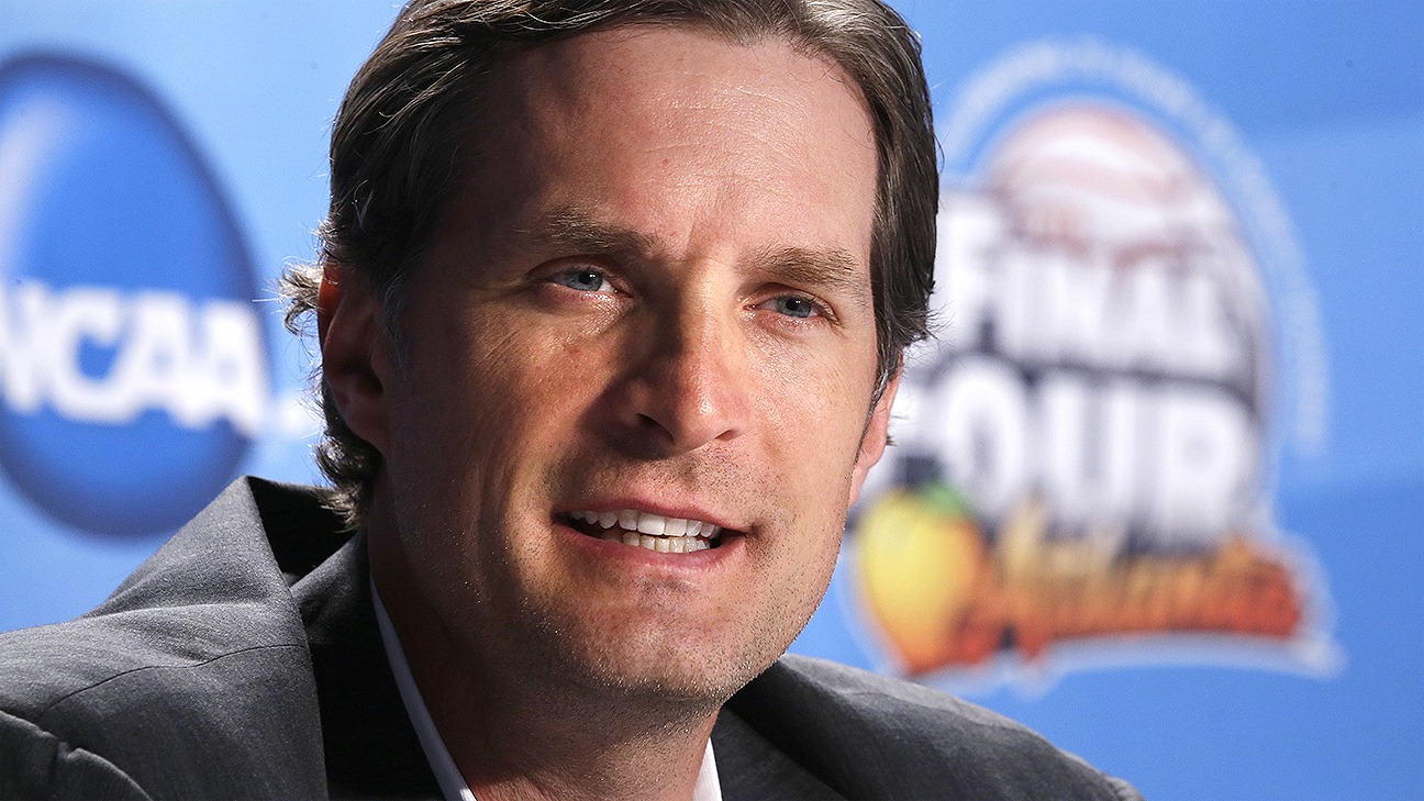 25-mind-blowing-facts-about-christian-laettner