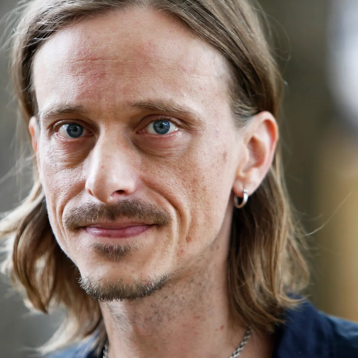 25 Mind-blowing Facts About Mackenzie Crook - Facts.net