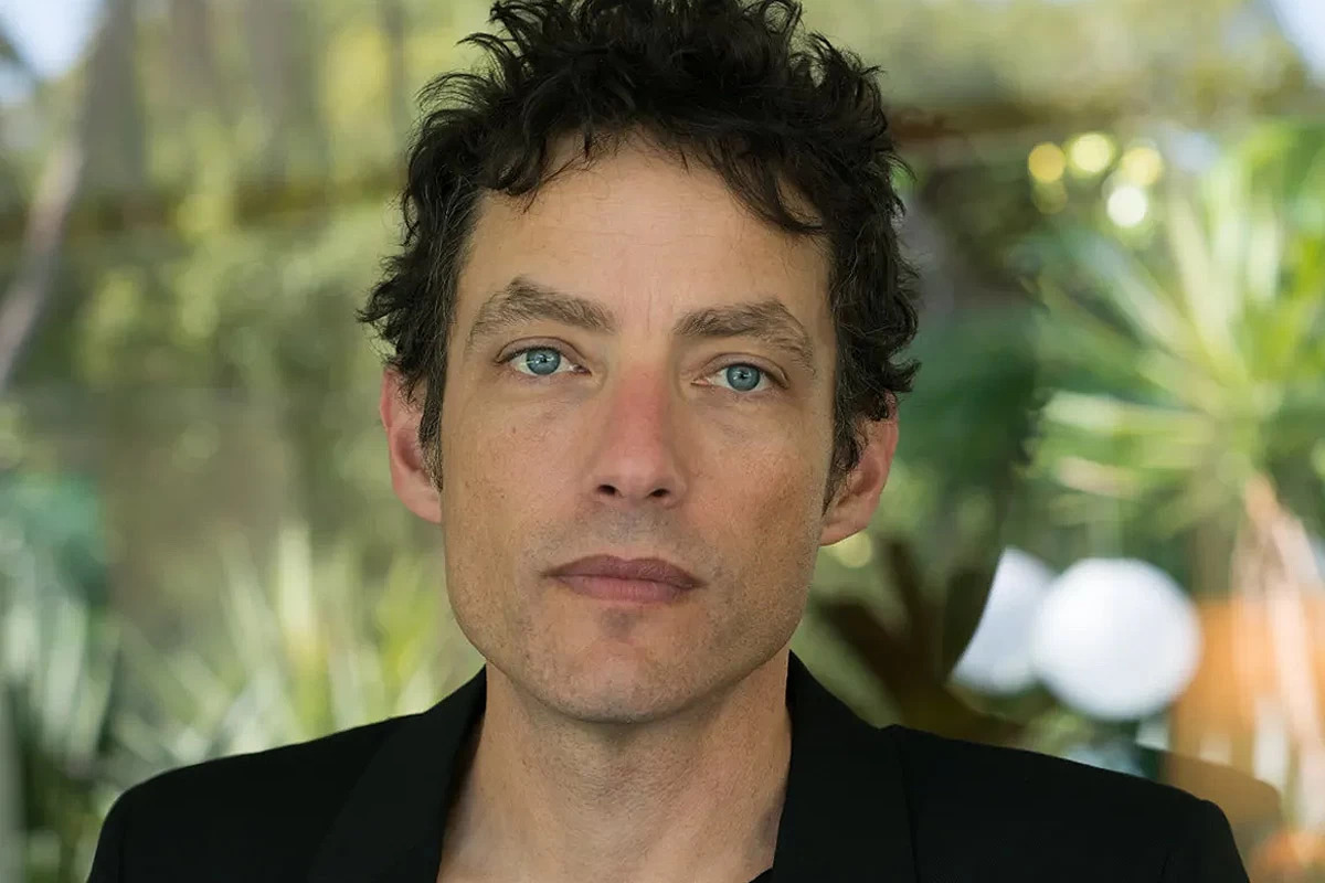 25-surprising-facts-about-jakob-dylan