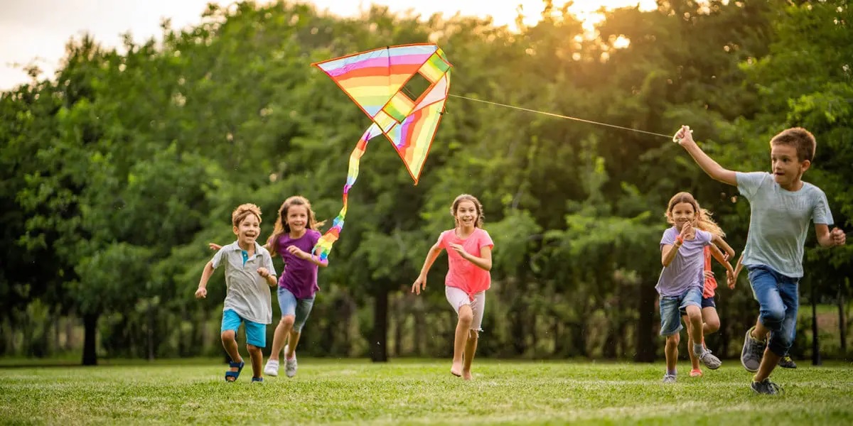 8-extraordinary-facts-about-kite-flights-for-kids-rights