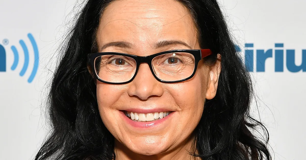 8-mind-blowing-facts-about-janeane-garofalo