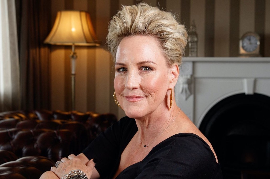 8 Surprising Facts About Erin Brockovich 3703