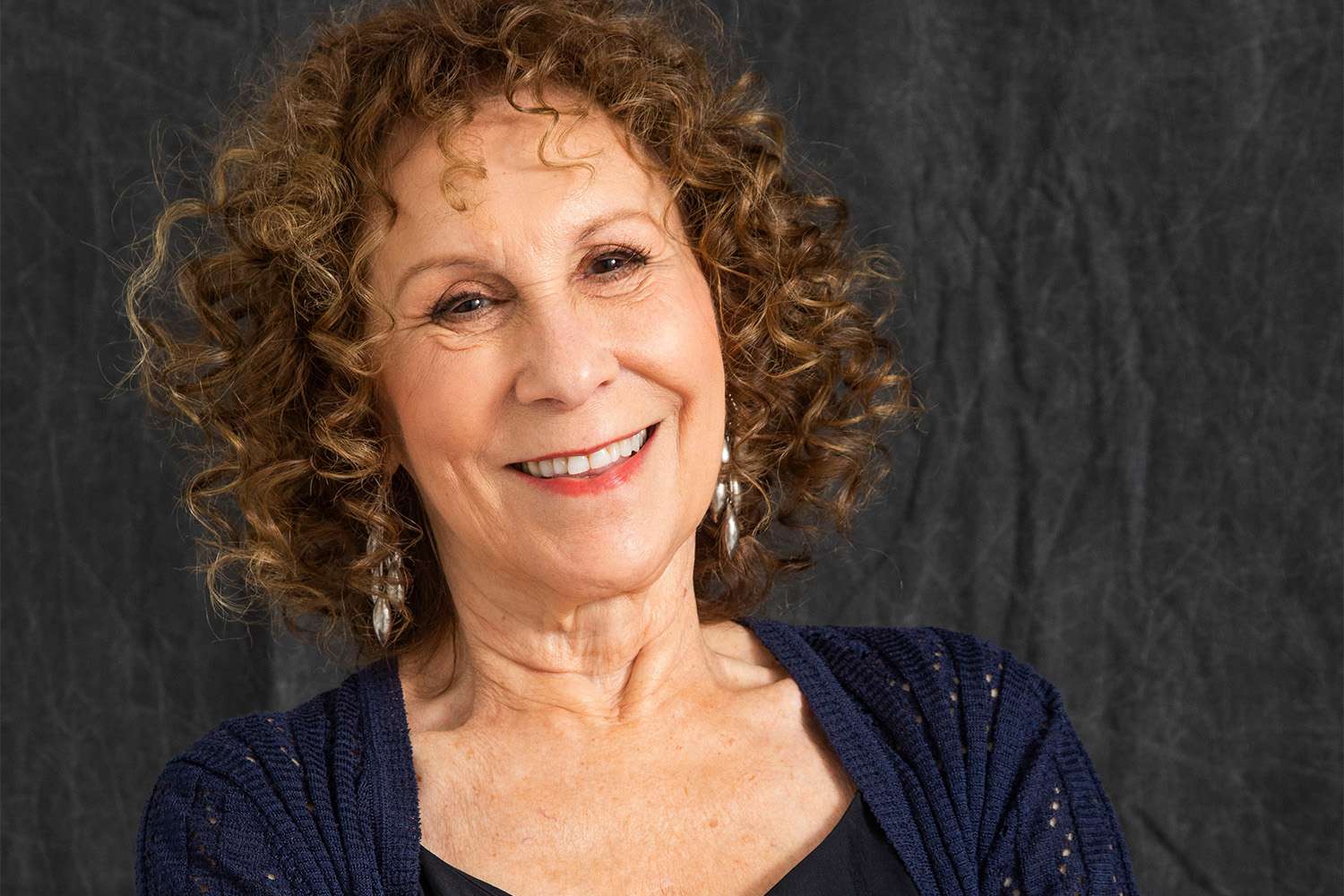 8-surprising-facts-about-rhea-perlman