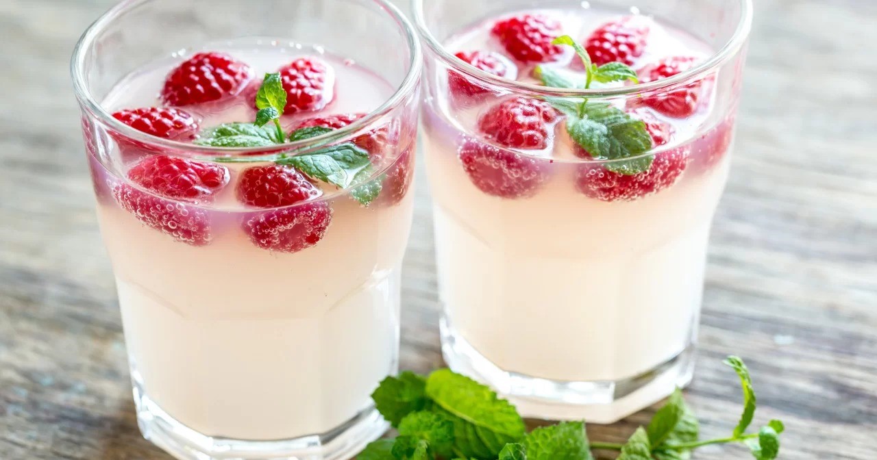 9-captivating-facts-about-raspberry-limoncello-prosecco