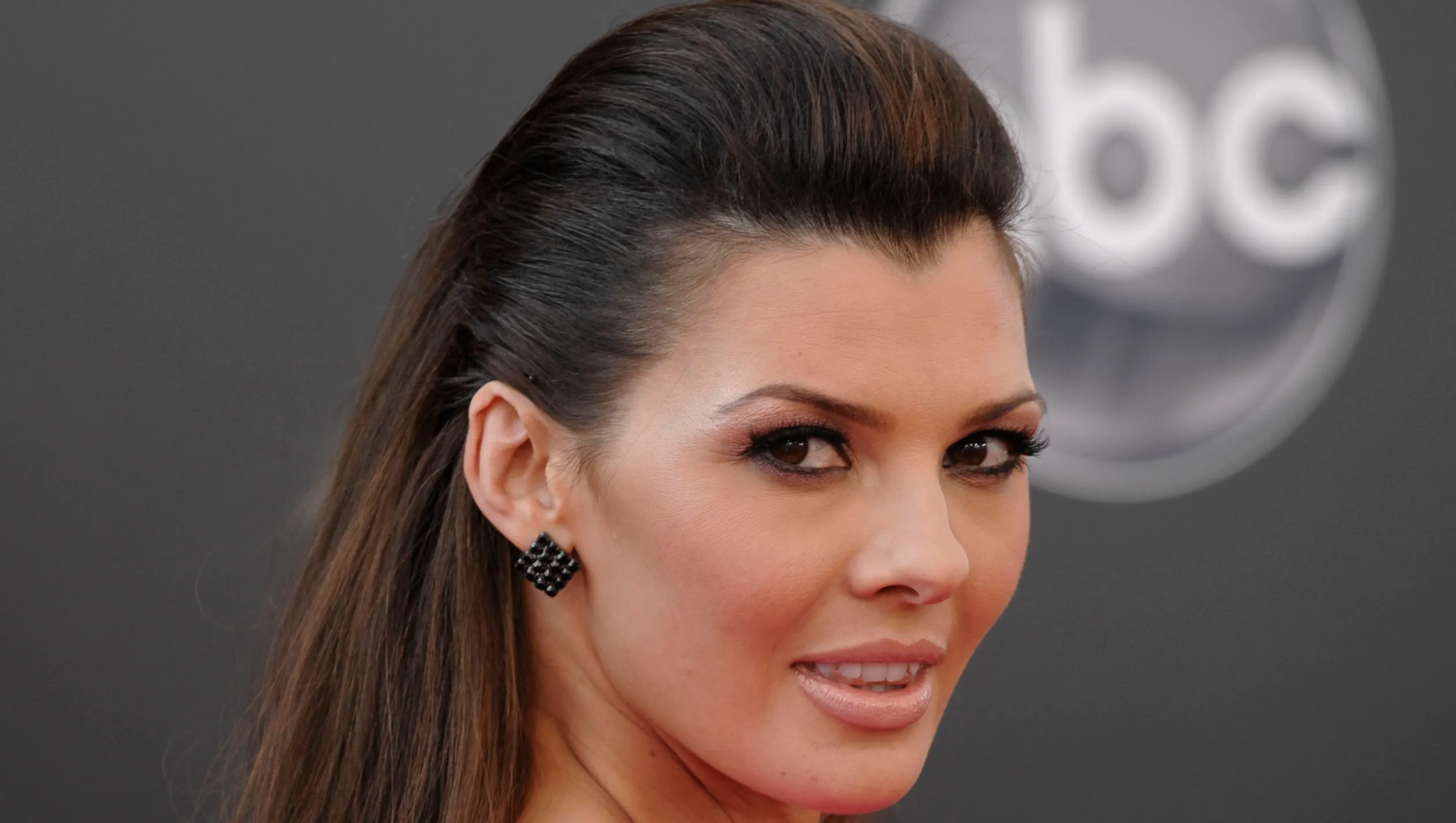 9 Enigmatic Facts About Ali Landry - Facts.net