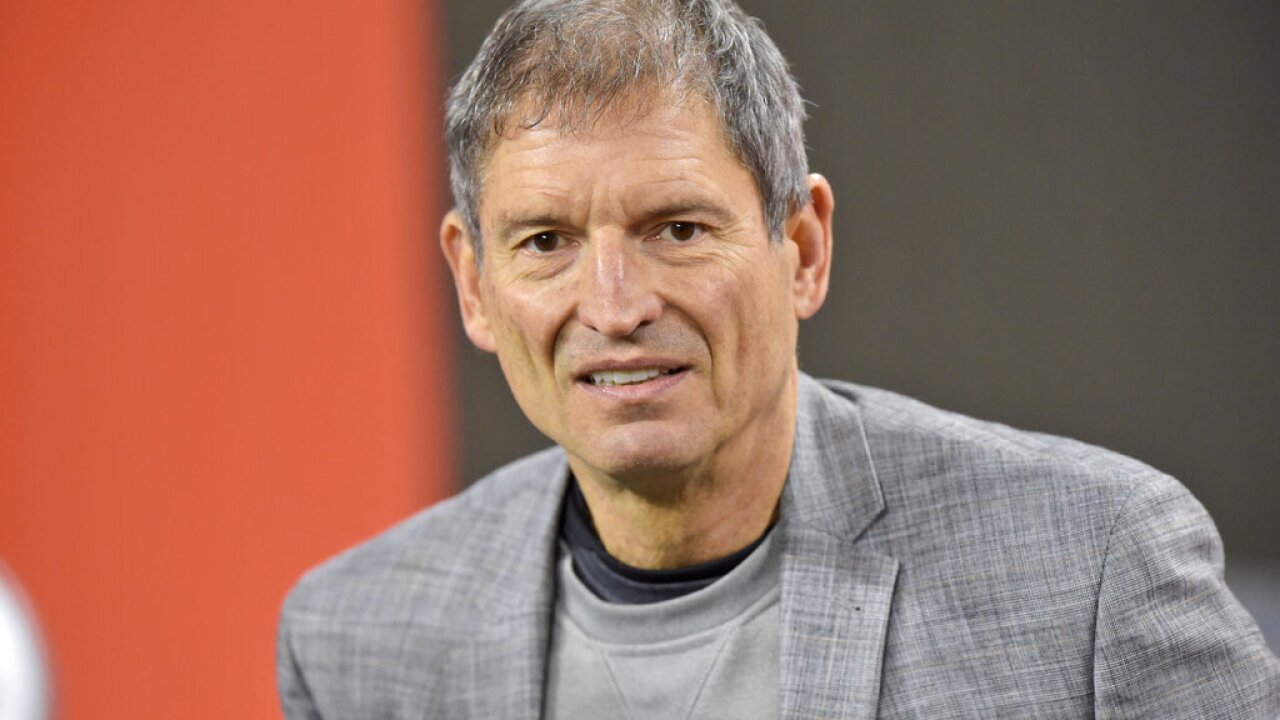 9-enigmatic-facts-about-bernie-kosar