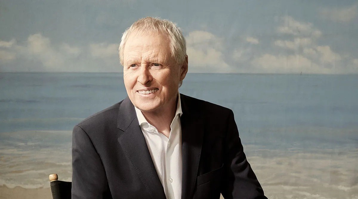 9 Extraordinary Facts About Bertram Van Munster - Facts.net