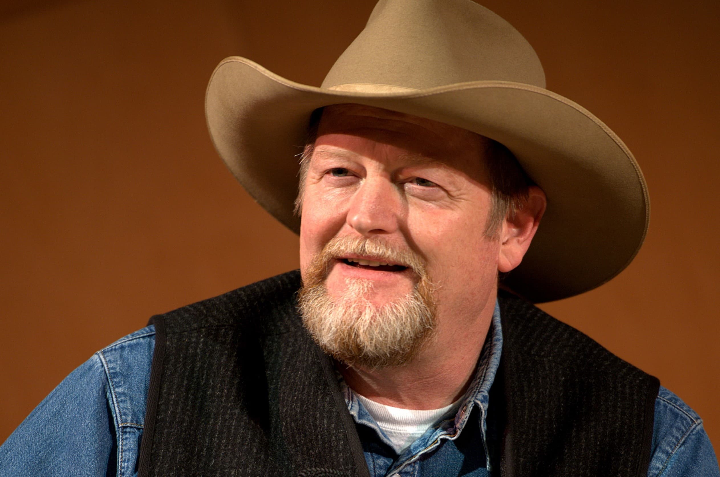 9-extraordinary-facts-about-craig-johnson