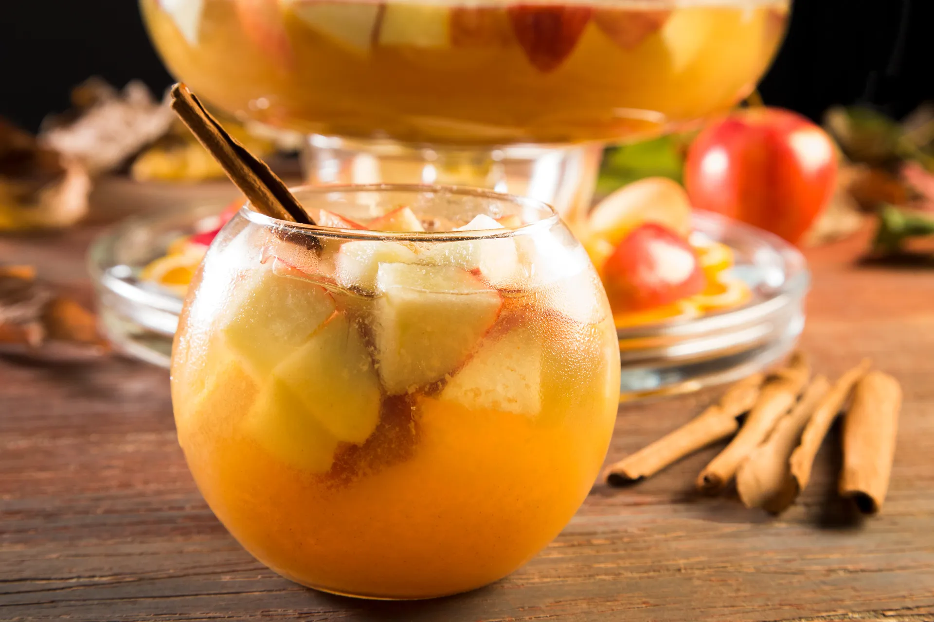 9-fascinating-facts-about-caramel-apple-sangria