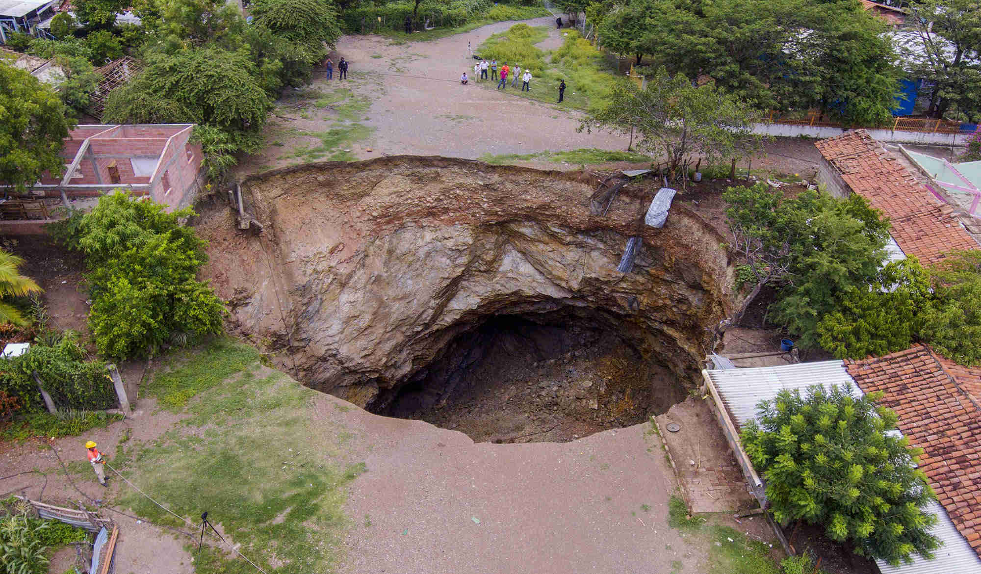 9-fascinating-facts-about-sinkholes